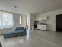 Pronájem bytu 1+kk, Chomutov, Žižkovo náměstí, 43 m2