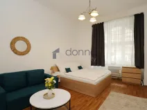 Pronájem bytu 1+kk, Praha, Slezská, 30 m2