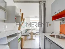 Pronájem bytu 2+kk, Praha, Generála Janouška, 43 m2