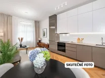 Prodej bytu 2+kk, Praha - Holešovice, Dělnická, 51 m2