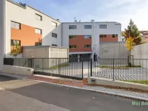 Pronájem bytu 2+kk, Praha - Hrdlořezy, Českobrodská, 55 m2