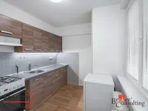 Pronájem bytu 1+1, Praha - Holešovice, U smaltovny, 40 m2