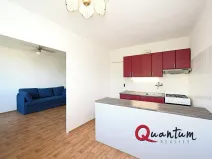 Pronájem bytu 3+1, Praha - Prosek, Veltruská, 60 m2