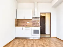Pronájem bytu 1+kk, Jindřichův Hradec - Jindřichův Hradec I, nám. Míru, 16 m2