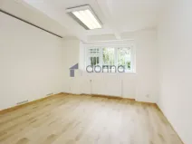 Pronájem bytu 1+kk, Praha, Podbabská, 28 m2