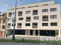 Pronájem bytu 1+kk, Praha, Spojovací, 49 m2
