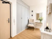 Prodej bytu 3+kk, Praha - Hostavice, U Hostavického potoka, 74 m2