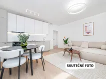 Prodej bytu 2+kk, Praha - Holešovice, Komunardů, 52 m2