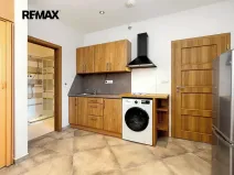 Pronájem bytu 1+kk, Zbuzany, Mramorová, 20 m2