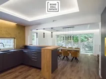 Prodej bytu 4+kk, Karlovy Vary, Šumavská, 171 m2