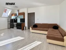 Pronájem bytu 3+kk, Praha - Cholupice, Podchýšská, 74 m2