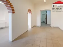 Pronájem obchodního prostoru, Praha - Žižkov, Husitská, 47 m2
