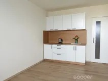 Pronájem bytu 1+kk, Praha - Kobylisy, Kyselova, 25 m2