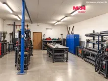 Pronájem obchodního prostoru, Kuřim, Tišnovská, 171 m2