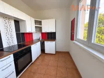 Prodej bytu 2+1, Kadaň, Chomutovská, 56 m2