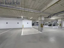 Pronájem garážového stání, Brno, Střední, 13 m2
