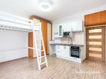 Pronájem bytu 1+kk, Praha - Střešovice, Na Malovance, 25 m2