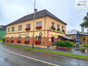 Prodej restaurace, Chodová Planá, Pohraniční stráže, 301 m2