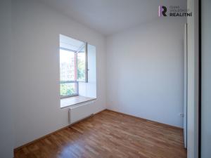 Prodej bytu 2+kk, Zlín, Lorencova, 49 m2