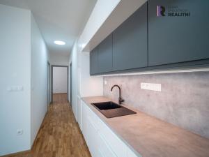 Prodej bytu 3+kk, Zlín, Lorencova, 104 m2