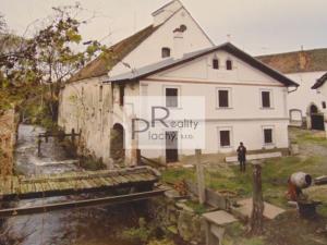 Prodej historického objektu, Znojmo, 1530 m2