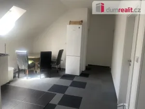 Pronájem bytu 1+kk, Praha - Hostavice, Pilská, 16 m2