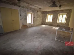 Pronájem komerční nemovitosti, Pelhřimov, Svatovítské náměstí, 175 m2