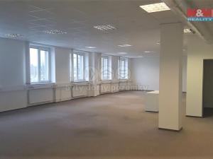 Pronájem kanceláře, Plzeň - Skvrňany, Na Pomezí, 640 m2