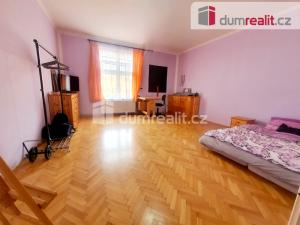 Prodej rodinného domu, Velvary, Chržínská, 350 m2