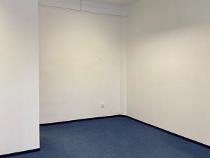 Pronájem kanceláře, Zlín - Louky, třída Tomáše Bati, 40 m2