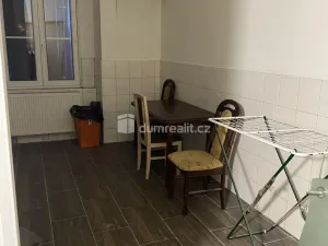 Pronájem bytu 1+kk, Praha - Kobylisy, Zenklova, 15 m2