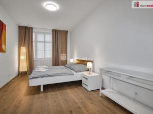 Prodej bytu 3+kk, Karlovy Vary, nábřeží Jana Palacha, 103 m2