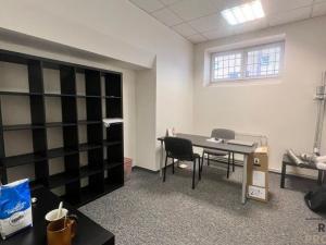 Pronájem kanceláře, Třinec, nám. Míru, 28 m2