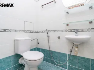 Prodej bytu 3+1, Karlovy Vary, Mariánskolázeňská, 119 m2