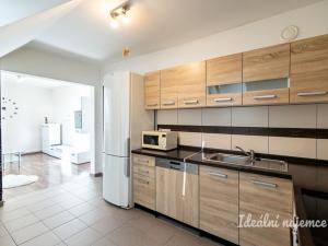 Pronájem bytu 2+kk, Nupaky, U Valu, 50 m2
