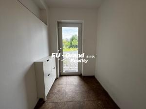 Pronájem bytu 1+kk, Lipová, 27 m2