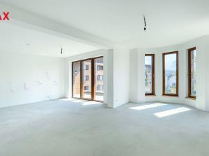 Prodej bytu 4+kk, Karlovy Vary, Tyršova, 405 m2