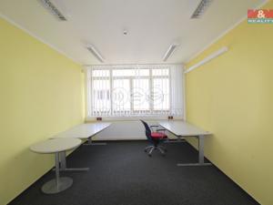 Pronájem kanceláře, Kolín - Kolín I, Rubešova, 383 m2
