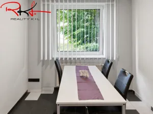 Pronájem kanceláře, Martiněves, 32 m2