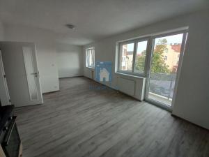 Pronájem bytu 1+kk, Plzeň, Železniční, 43 m2