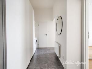 Pronájem bytu 2+kk, Praha - Smíchov, Strakonická, 44 m2