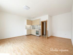 Pronájem bytu 2+kk, Jesenice, Cedrová, 69 m2