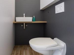 Pronájem bytu 1+kk, Praha - Záběhlice, Topolová, 31 m2