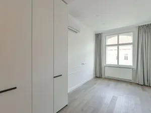 Pronájem bytu 2+kk, Praha - Vinohrady, náměstí Jiřího z Poděbrad, 56 m2