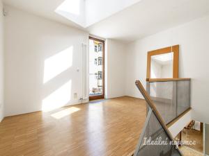 Pronájem bytu 4+kk, Praha - Vinohrady, Balbínova, 94 m2