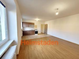 Pronájem bytu 1+kk, Havířov - Město, Hlavní třída, 37 m2