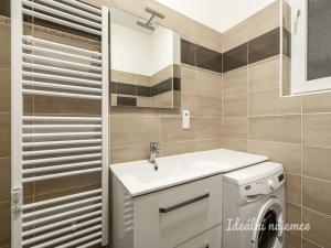 Pronájem bytu 2+1, Praha - Vinohrady, Kouřimská, 47 m2
