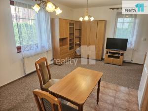 Pronájem bytu 1+kk, Jesenice, Mezi Domy, 36 m2