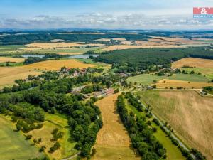 Prodej pozemku pro bydlení, Ujkovice, 1810 m2