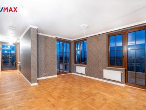 Prodej bytu 4+kk, Karlovy Vary, Svahová, 393 m2